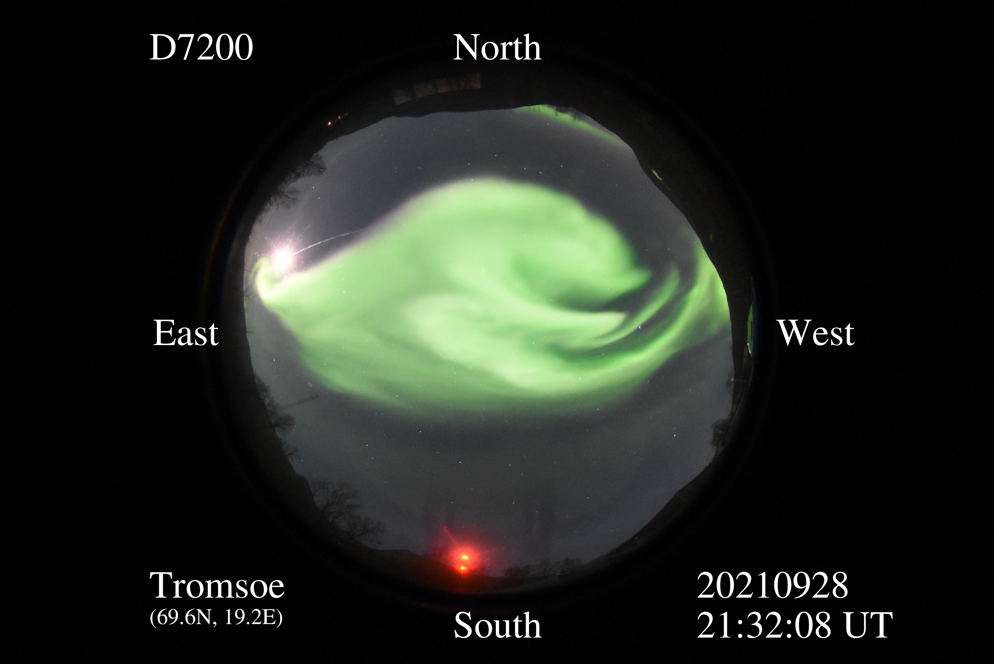 D7200_20210928213208_bright_green_aurora.jpg