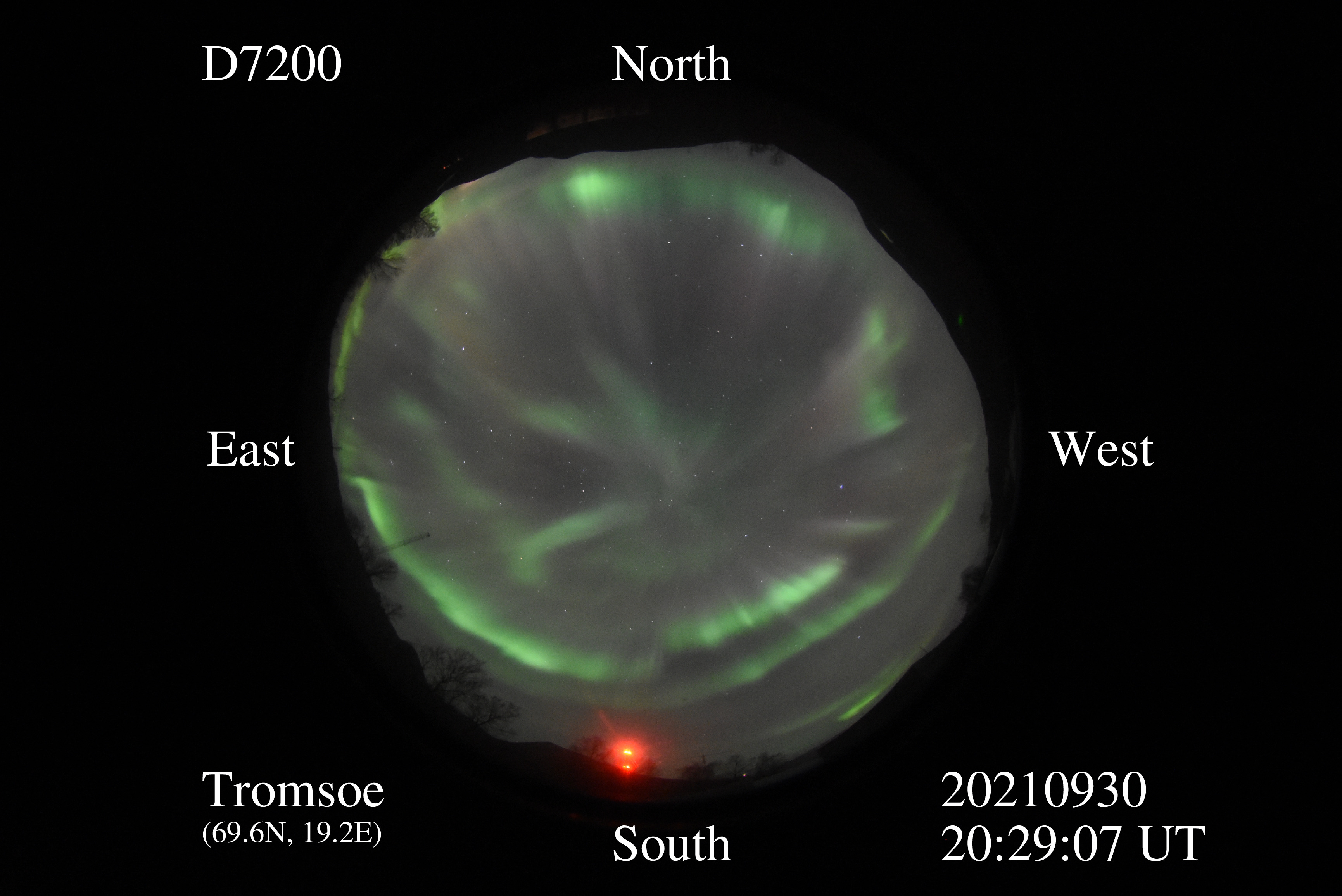D7200_20210930202907_green_purple_rays.jpg