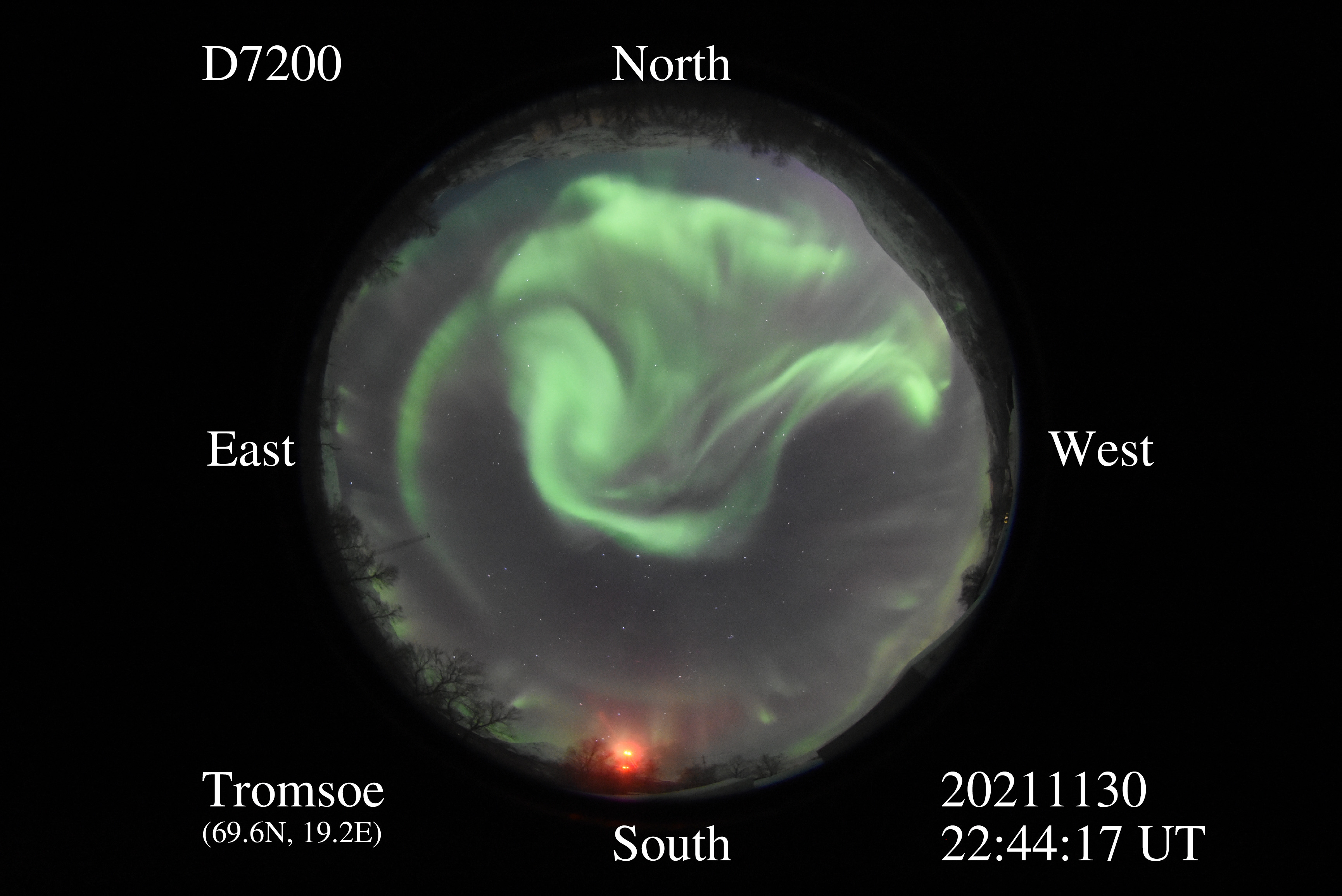 D7200_20211130224417_green_arcs.jpg
