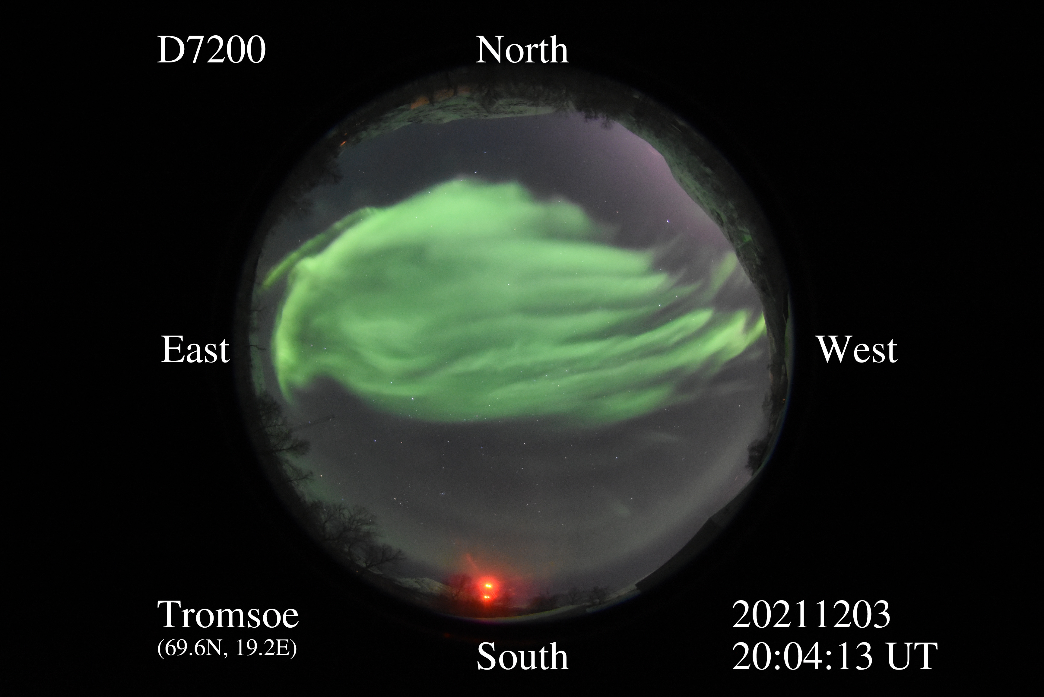 D7200_20211203200413_green_arcs.jpg