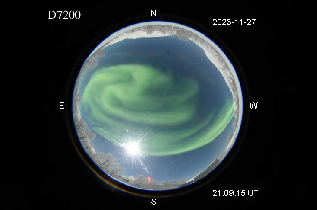 D7200_20231127210915_green_fullmoon.jpg
