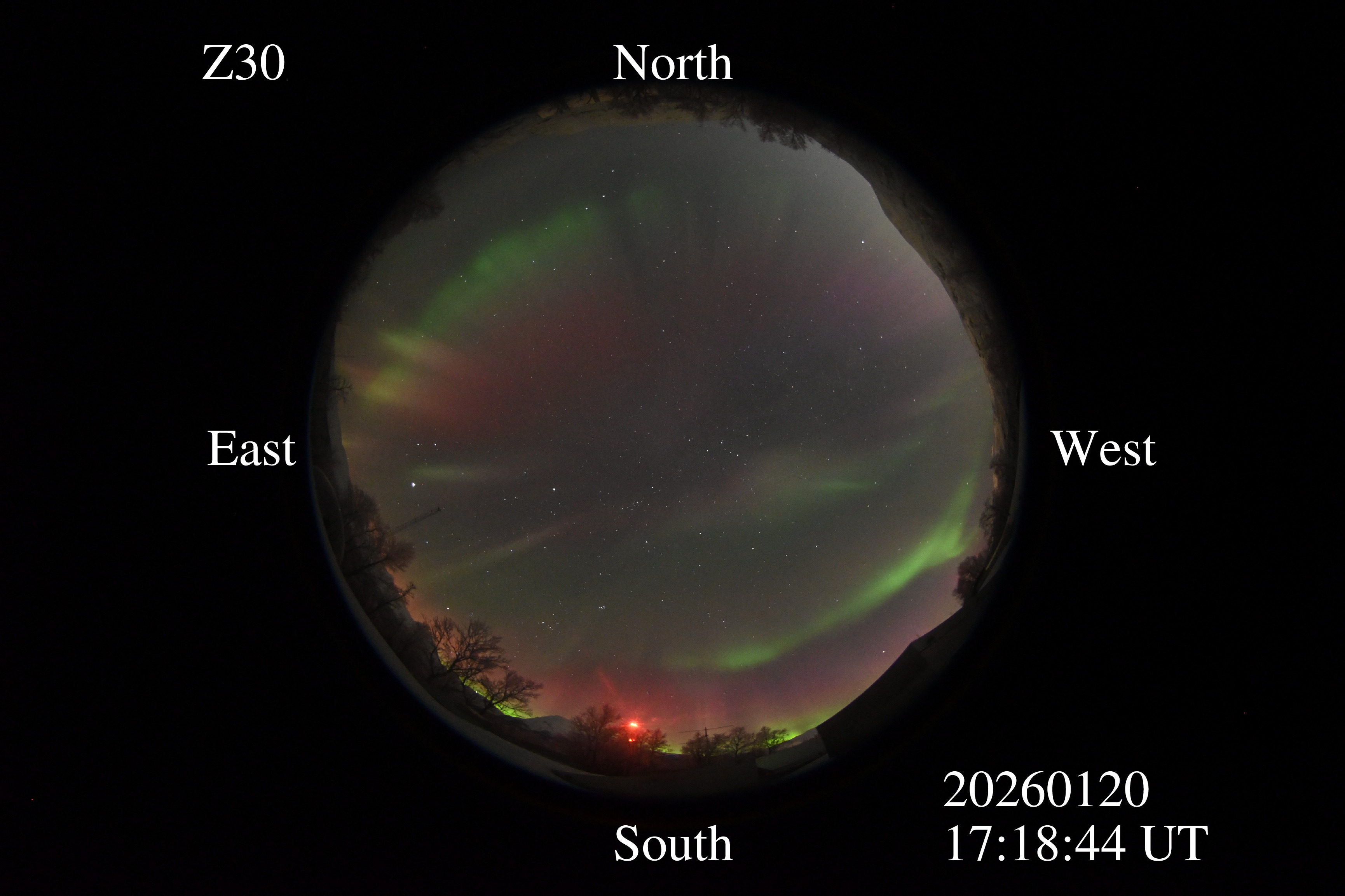 Z30_20260120171844_green_red_rays.jpg