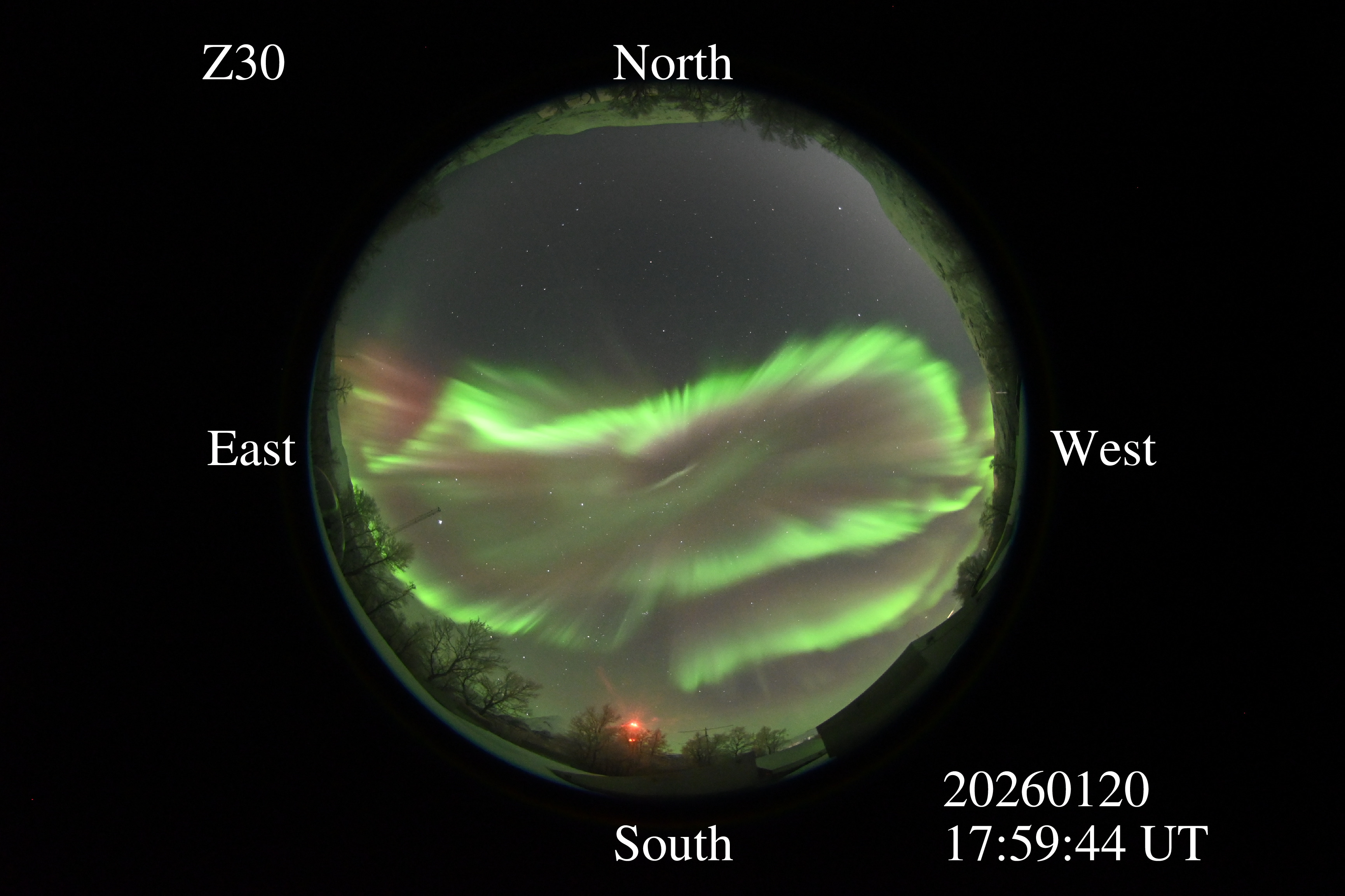 Z30_20260120175944_green_rays.jpg